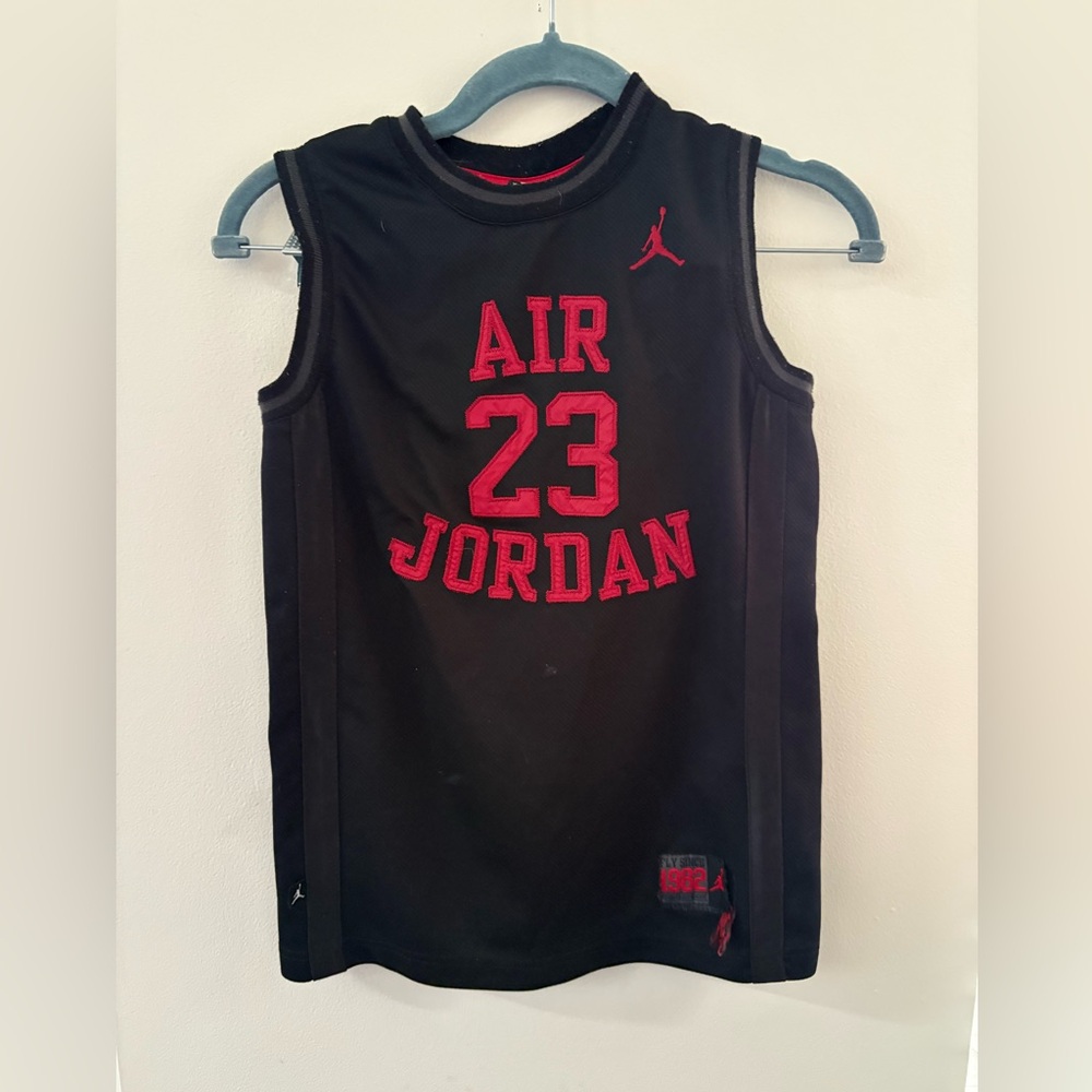 Jordan Kids Black and Red Jersey